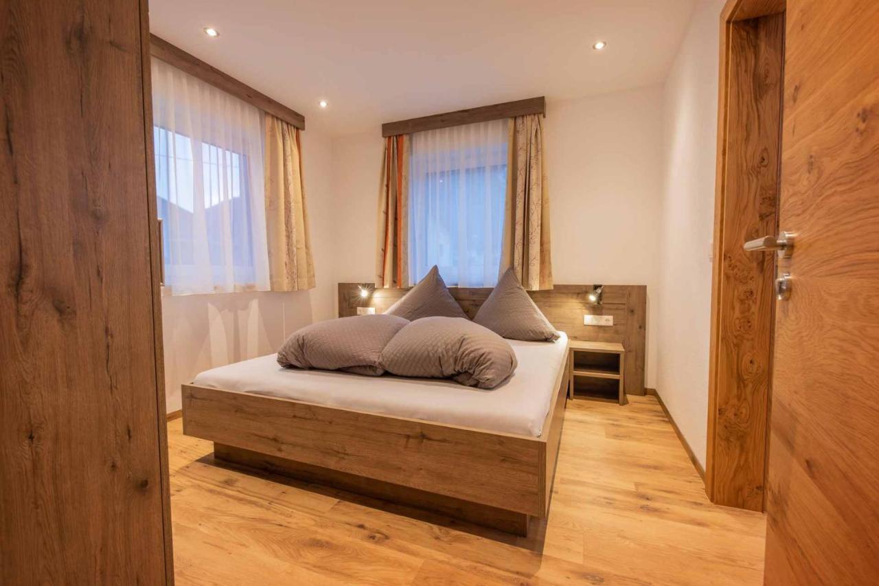 Ferienhaus Gipfelblick Neustift im Stubaital Exterior foto